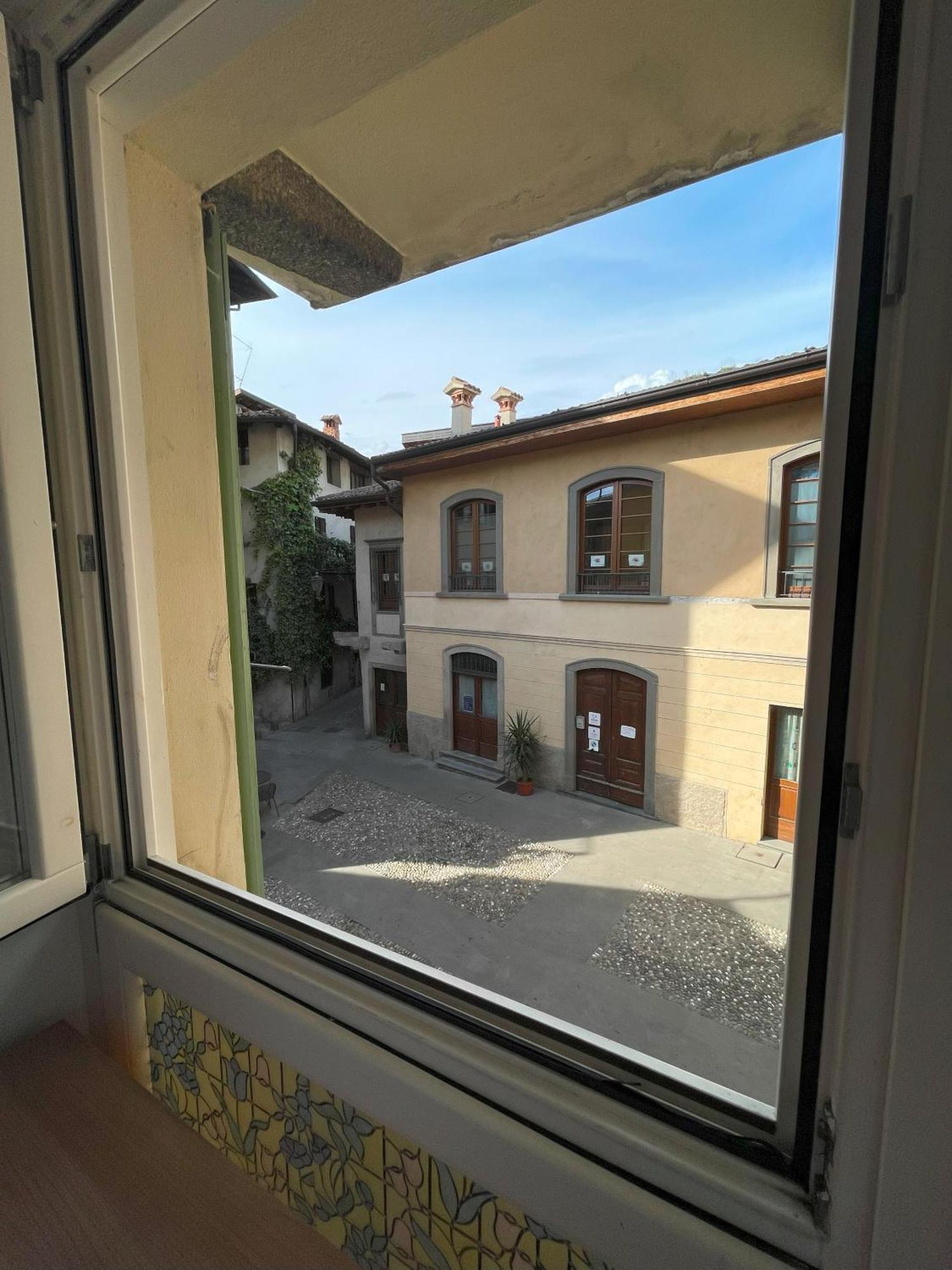 Casa Berlai, Bilocale Sul Lago Vila Pisogne Exterior foto